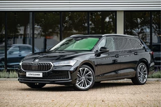 Hoofdafbeelding Škoda Superb Škoda Superb Combi 1.5 TSI PHEV Laurin & Klement | HUD | Leder | Adapt. Cruise | DCC | Matrix LED | Canton Audio