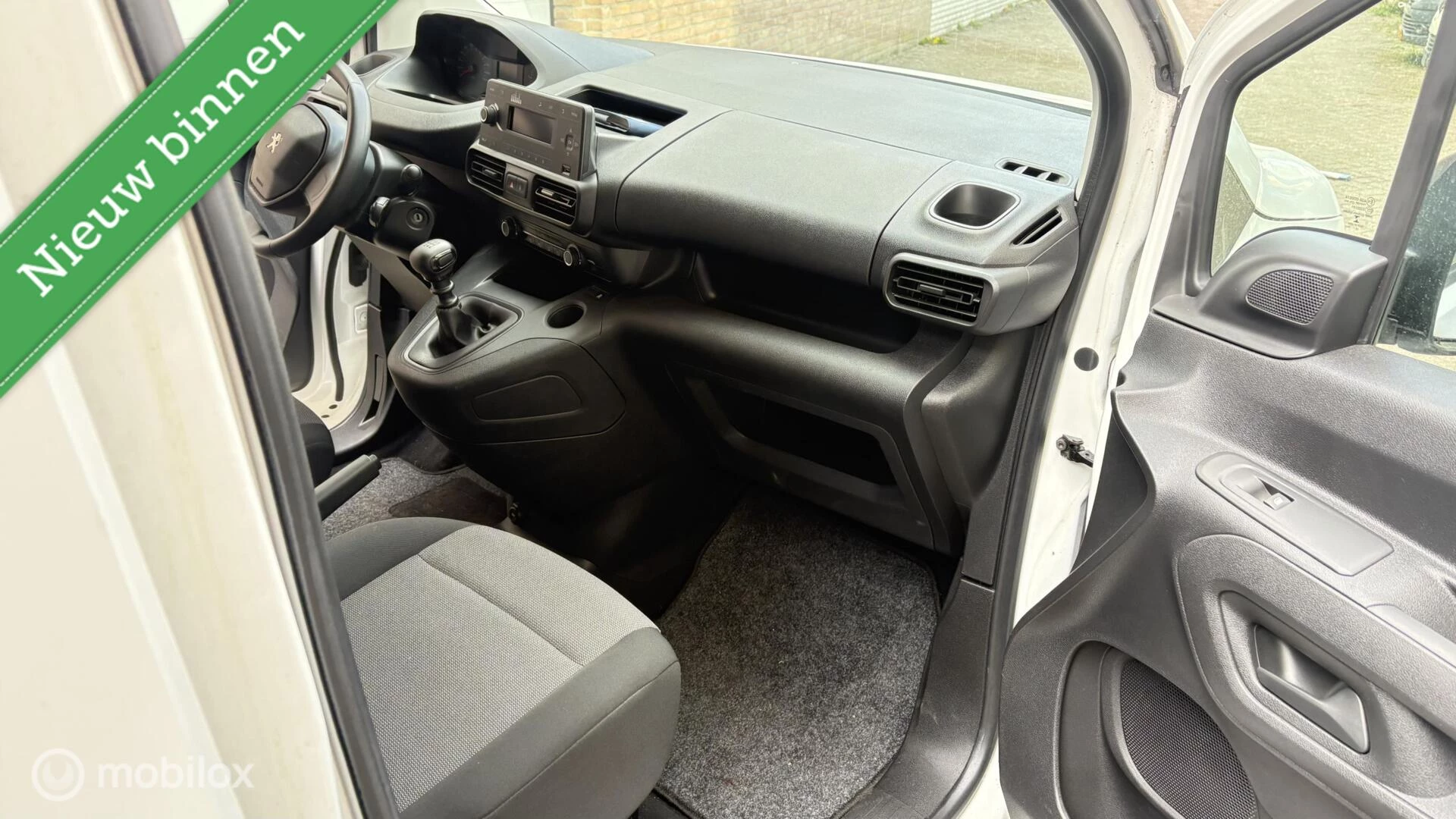 Hoofdafbeelding Peugeot Partner