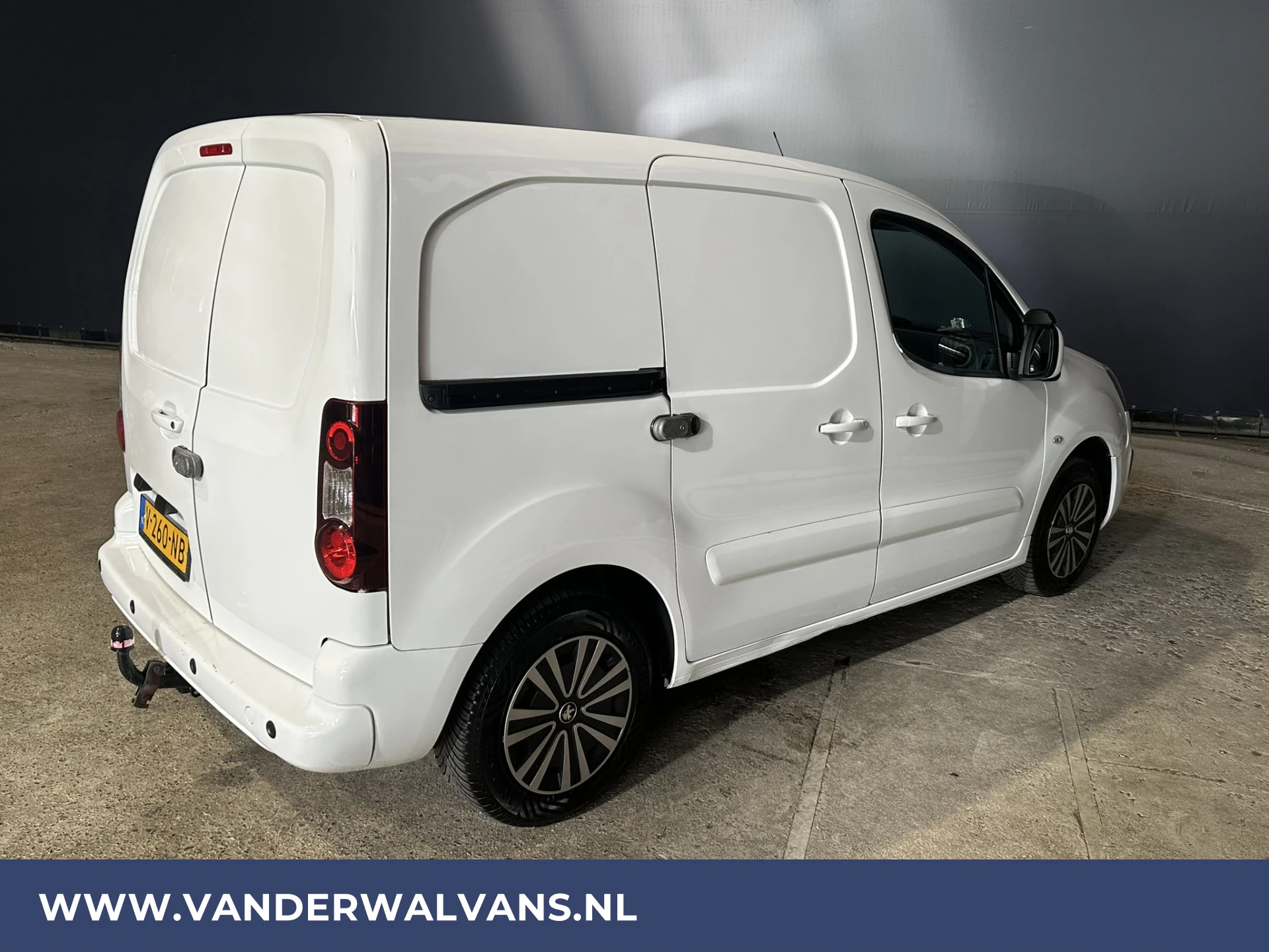 Hoofdafbeelding Peugeot Partner