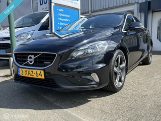 Hoofdafbeelding Volvo V40 Volvo V40/trekhaak/ leder/cruise/pdc 1.6 T2 R-Design