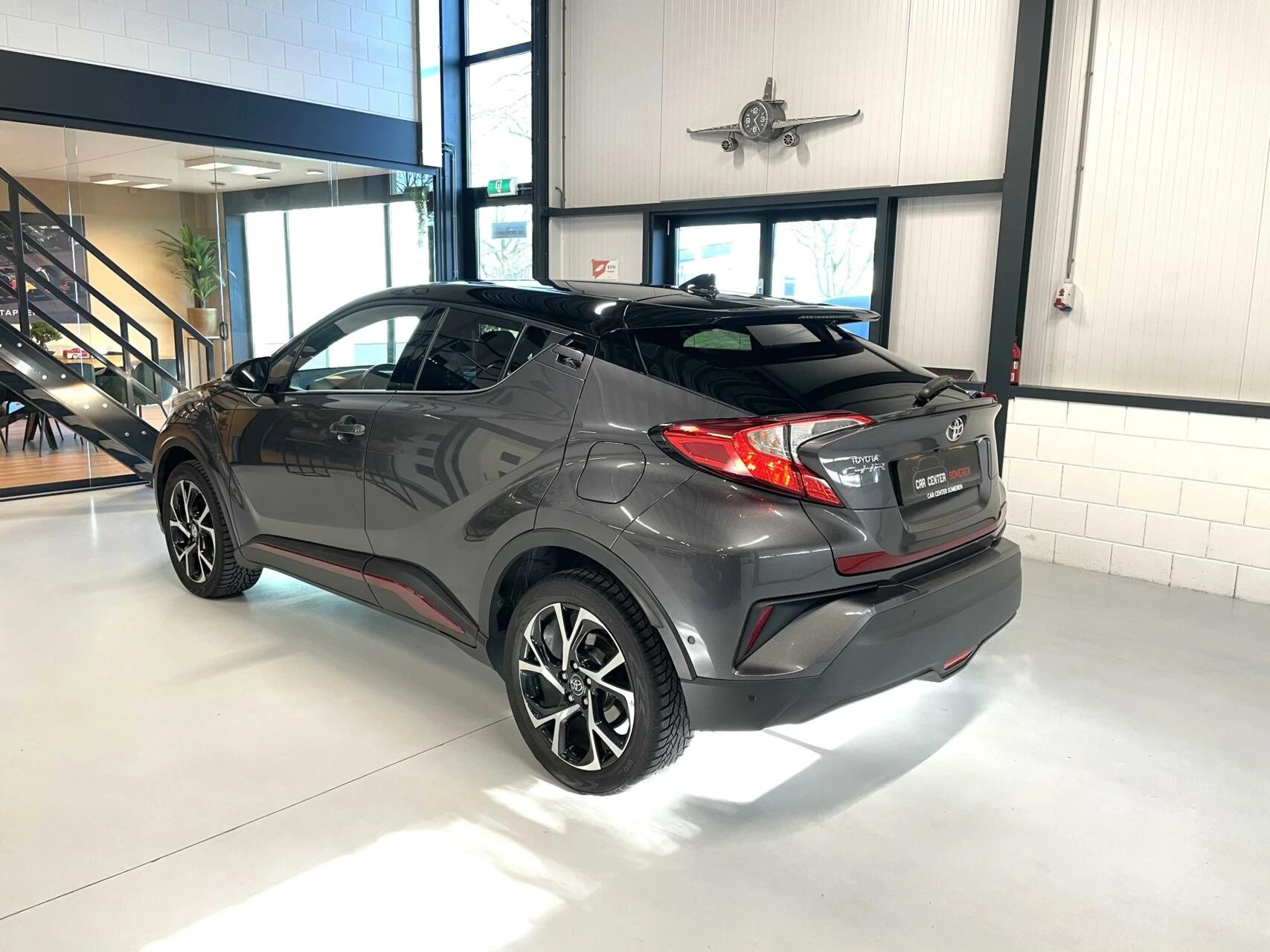 Hoofdafbeelding Toyota C-HR