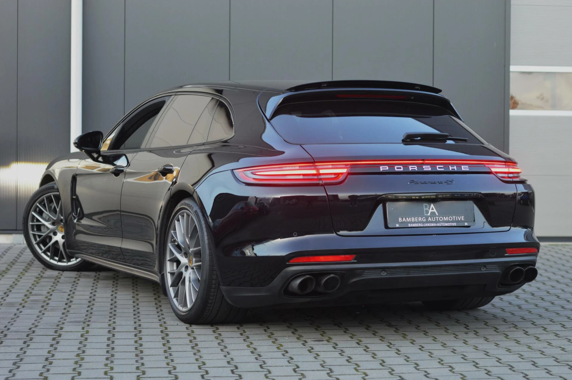 Hoofdafbeelding Porsche Panamera