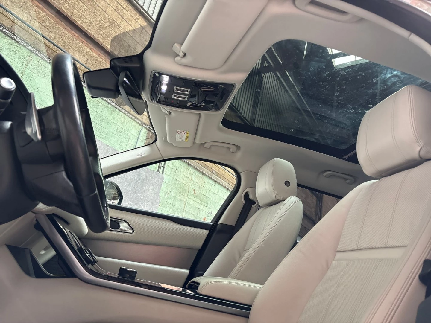 Hoofdafbeelding Land Rover Range Rover Velar