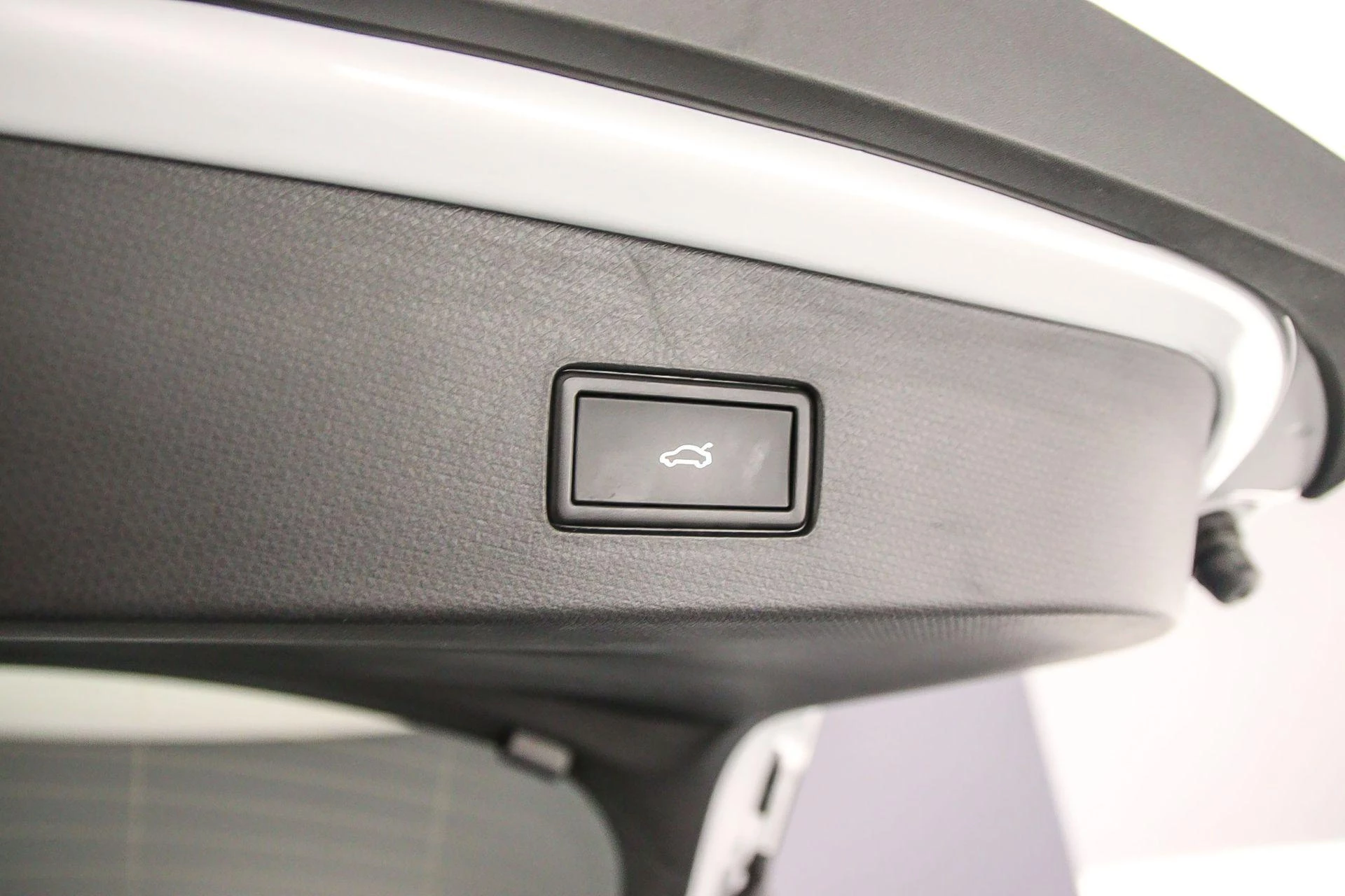 Hoofdafbeelding CUPRA Tavascan