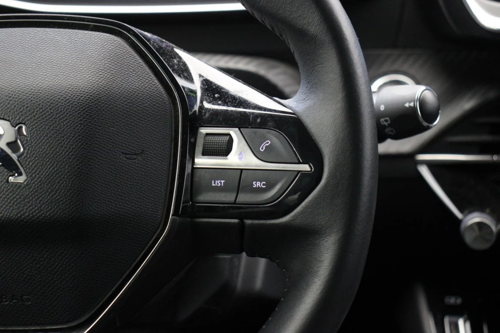 Hoofdafbeelding Peugeot e-208