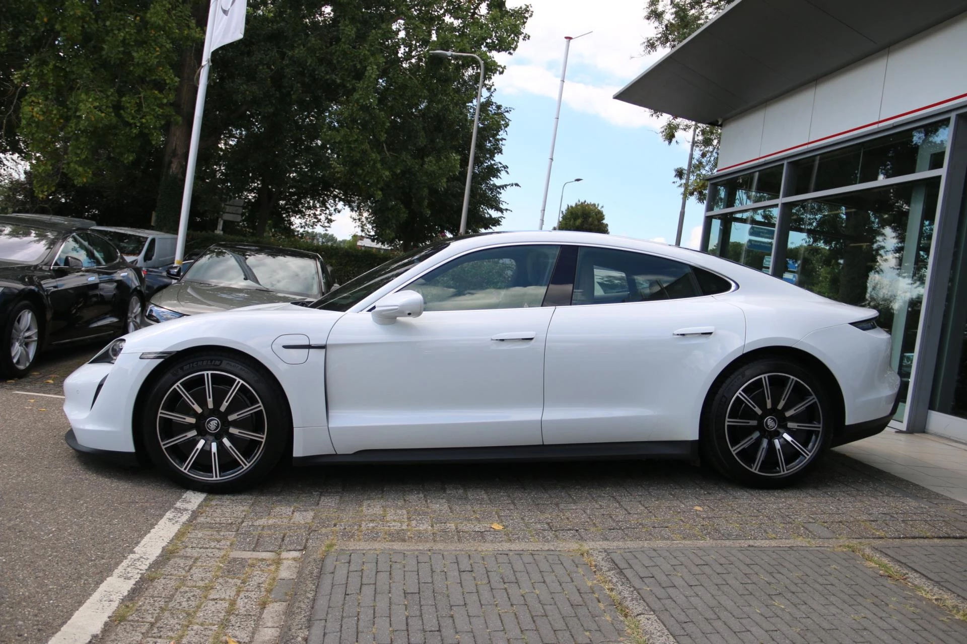Hoofdafbeelding Porsche Taycan
