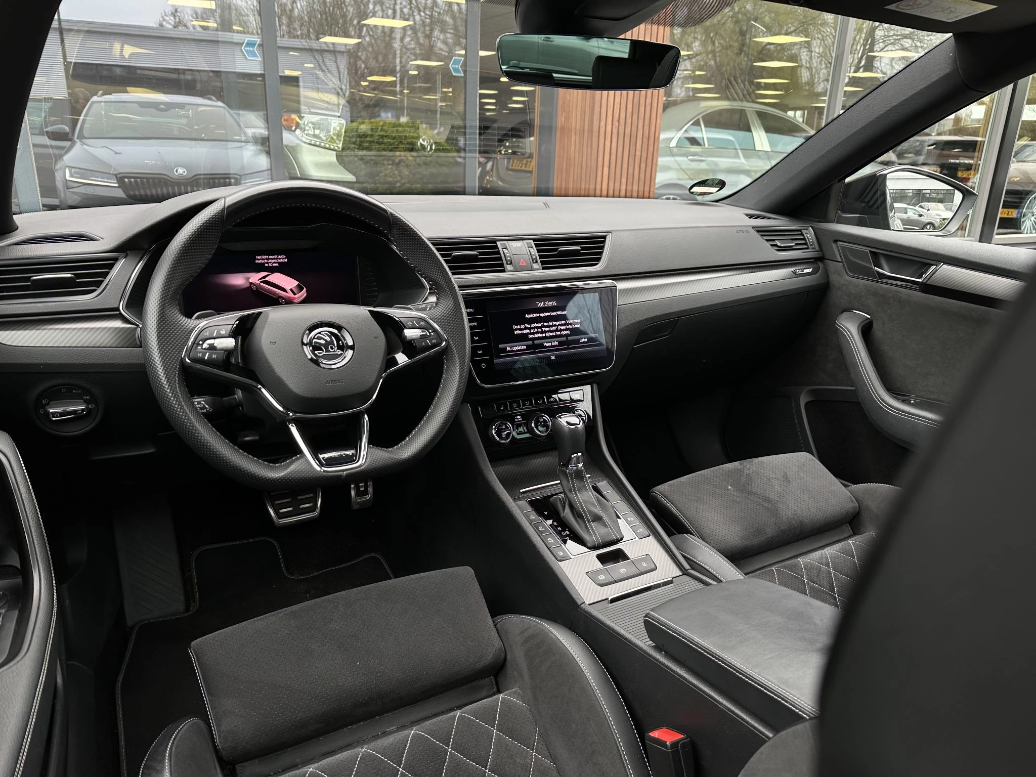 Hoofdafbeelding Škoda Superb