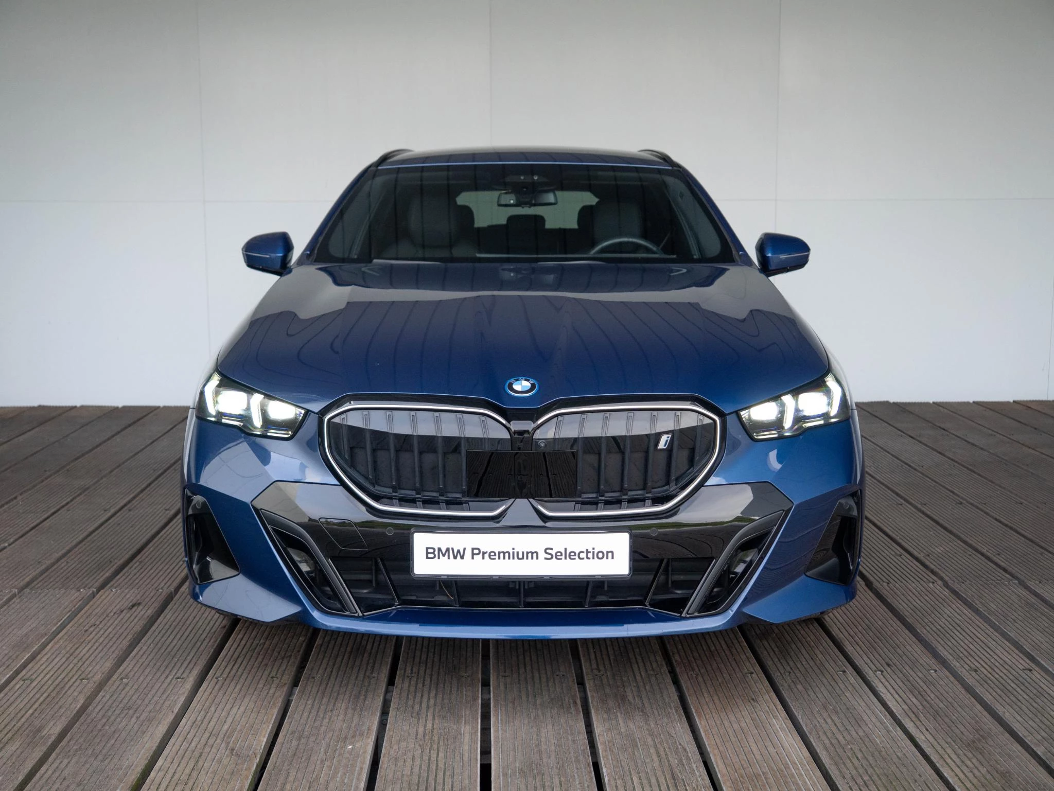 Hoofdafbeelding BMW i5