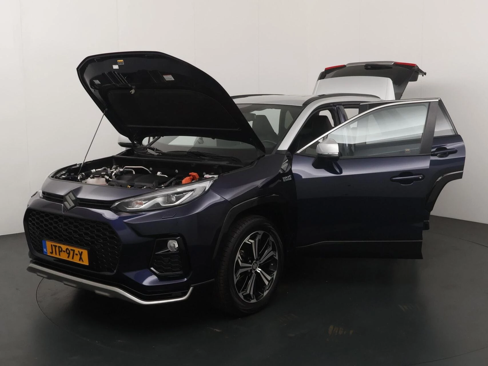 Hoofdafbeelding Suzuki Across