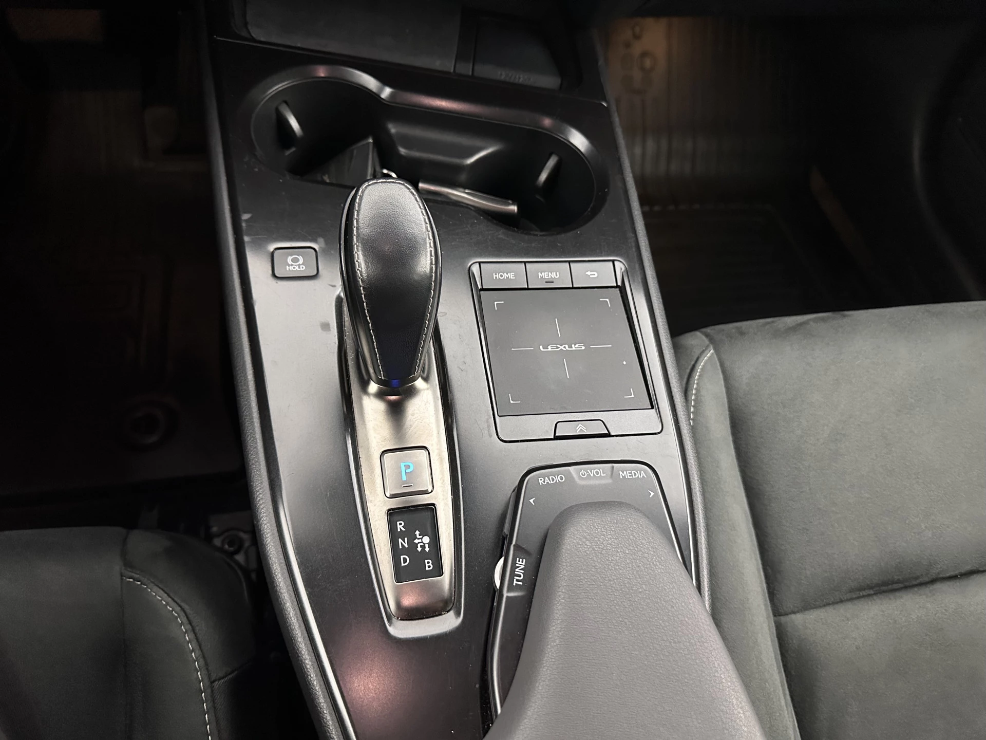 Hoofdafbeelding Lexus UX