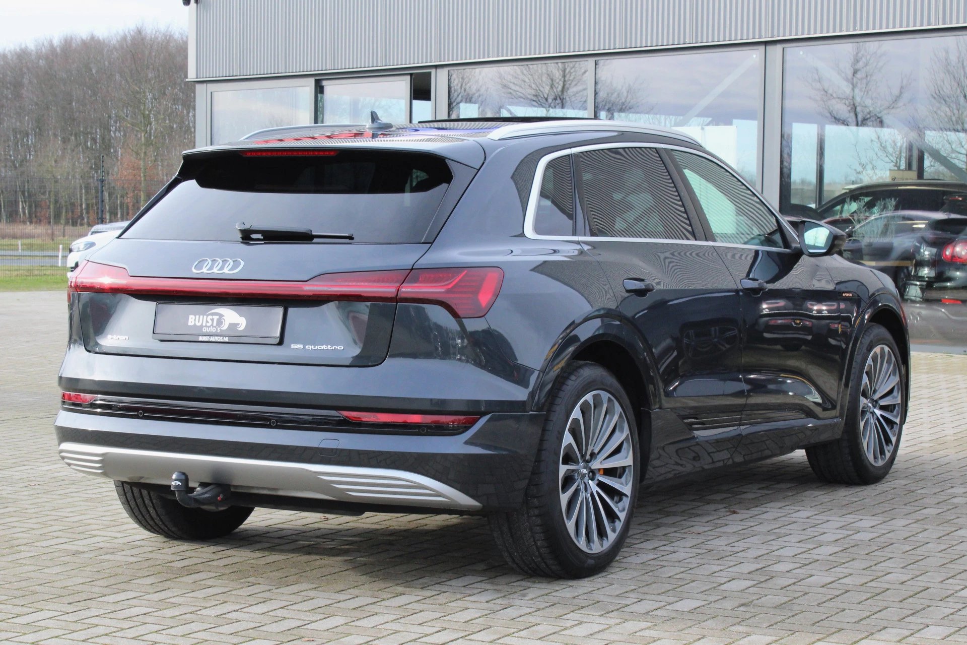 Hoofdafbeelding Audi e-tron