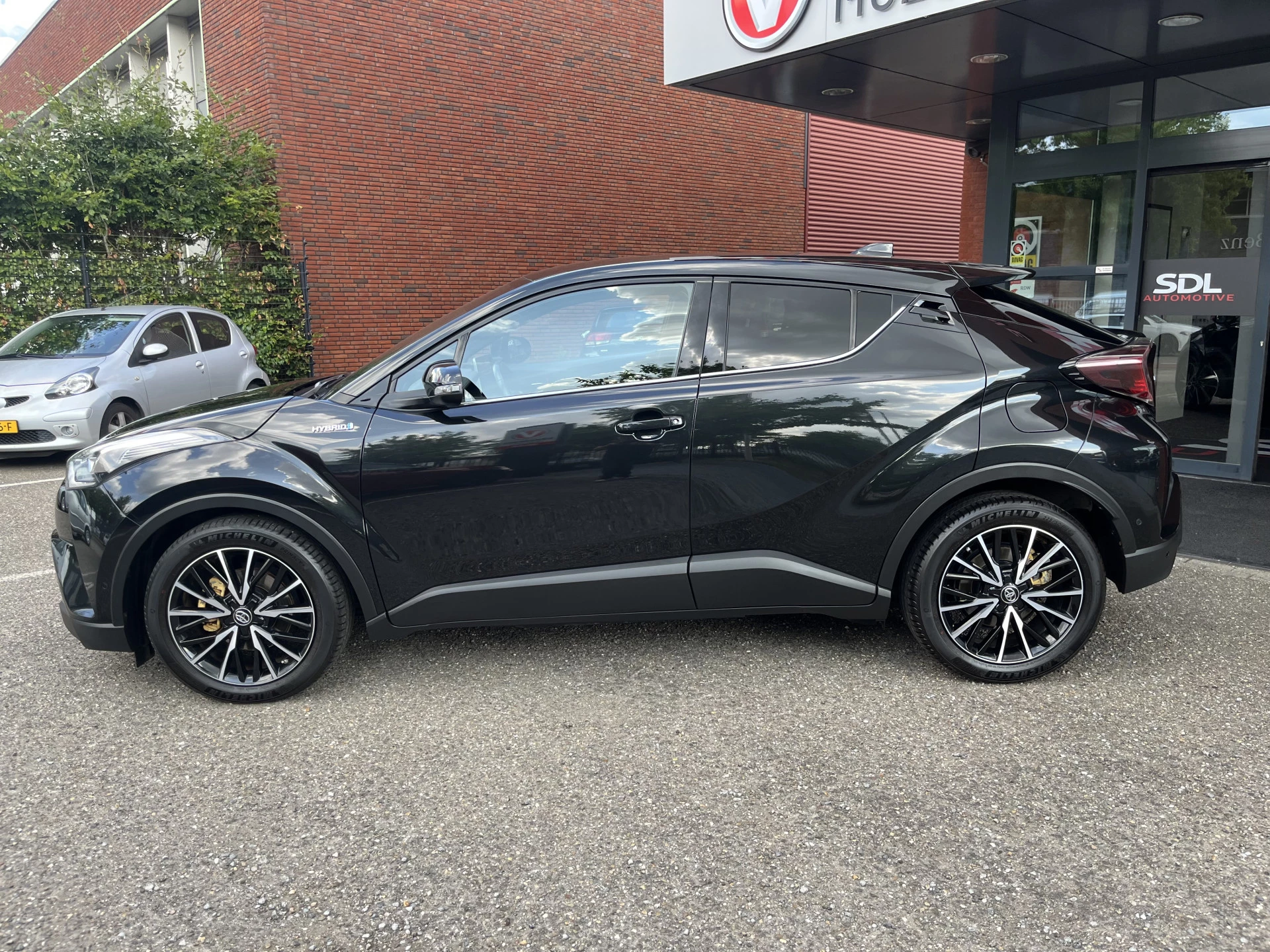 Hoofdafbeelding Toyota C-HR
