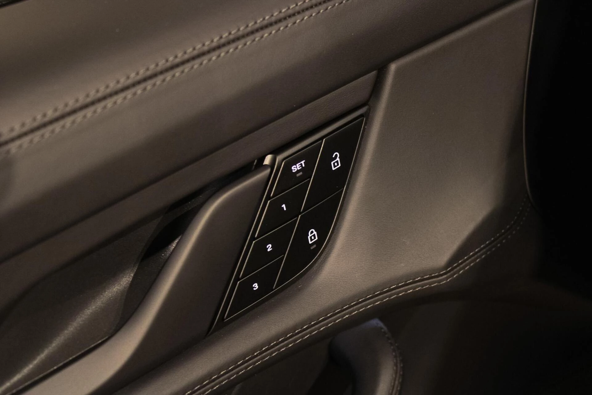 Hoofdafbeelding Porsche Taycan