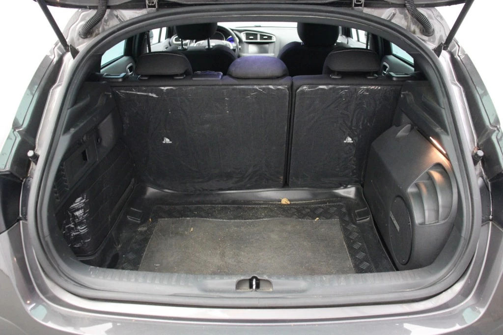 Hoofdafbeelding DS DS 4