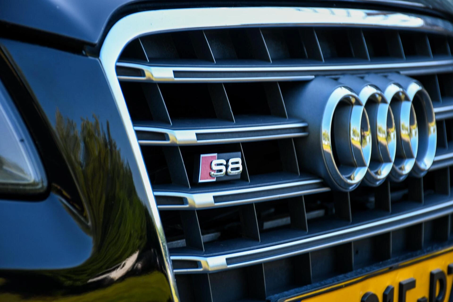 Hoofdafbeelding Audi S8