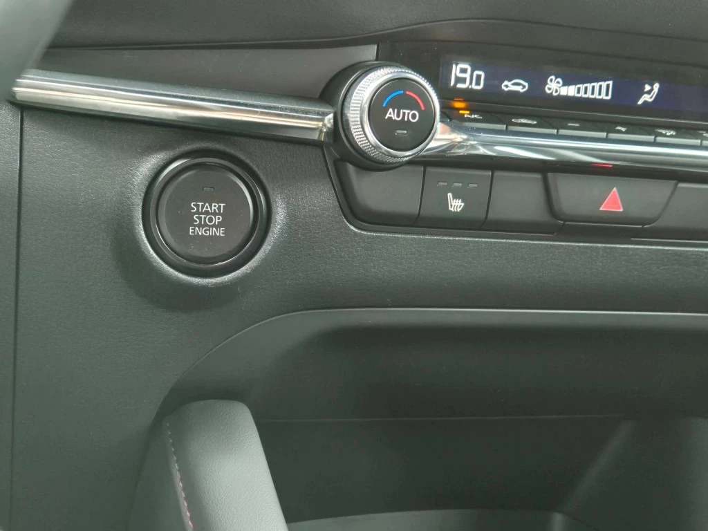 Hoofdafbeelding Mazda 3