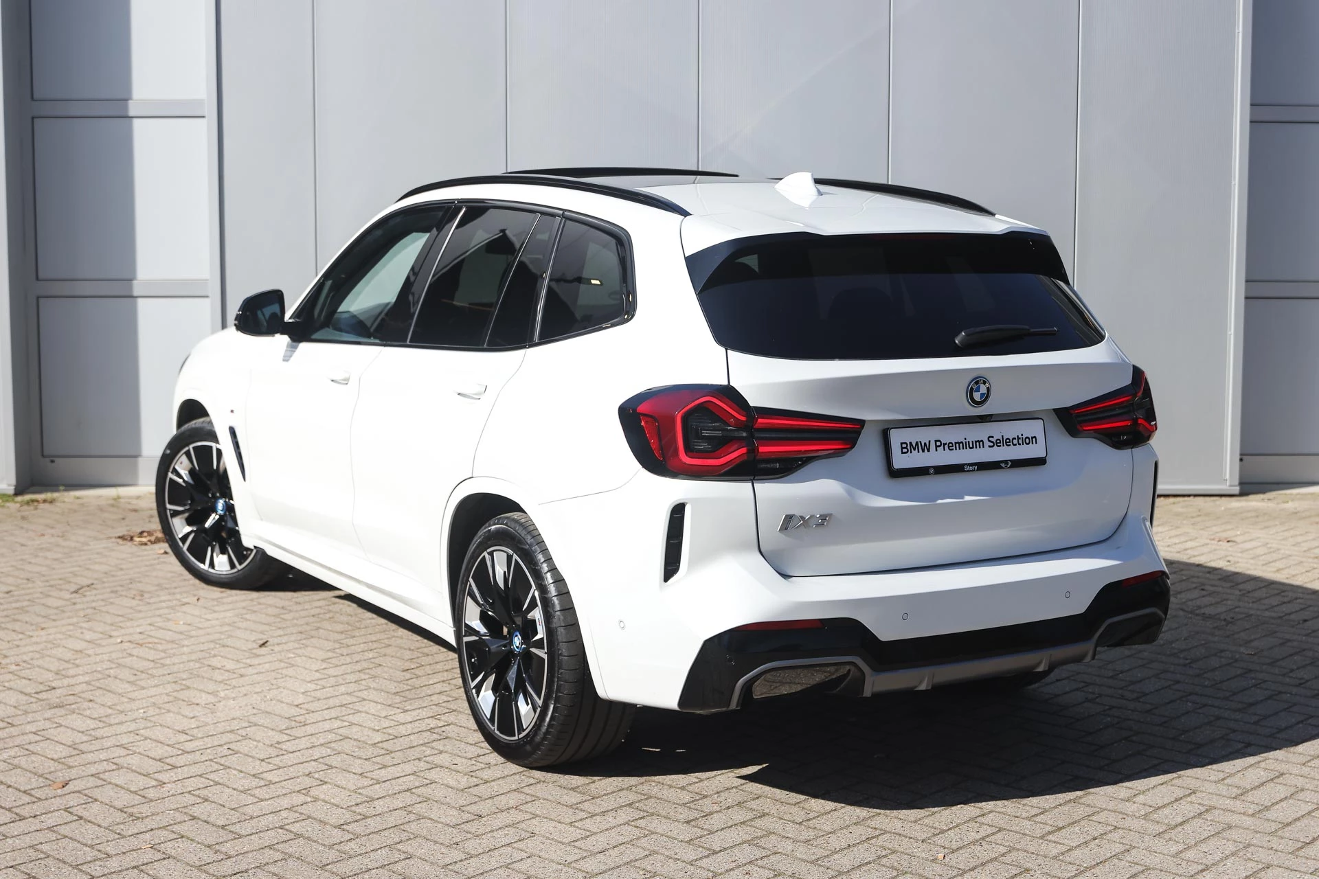 Hoofdafbeelding BMW iX3