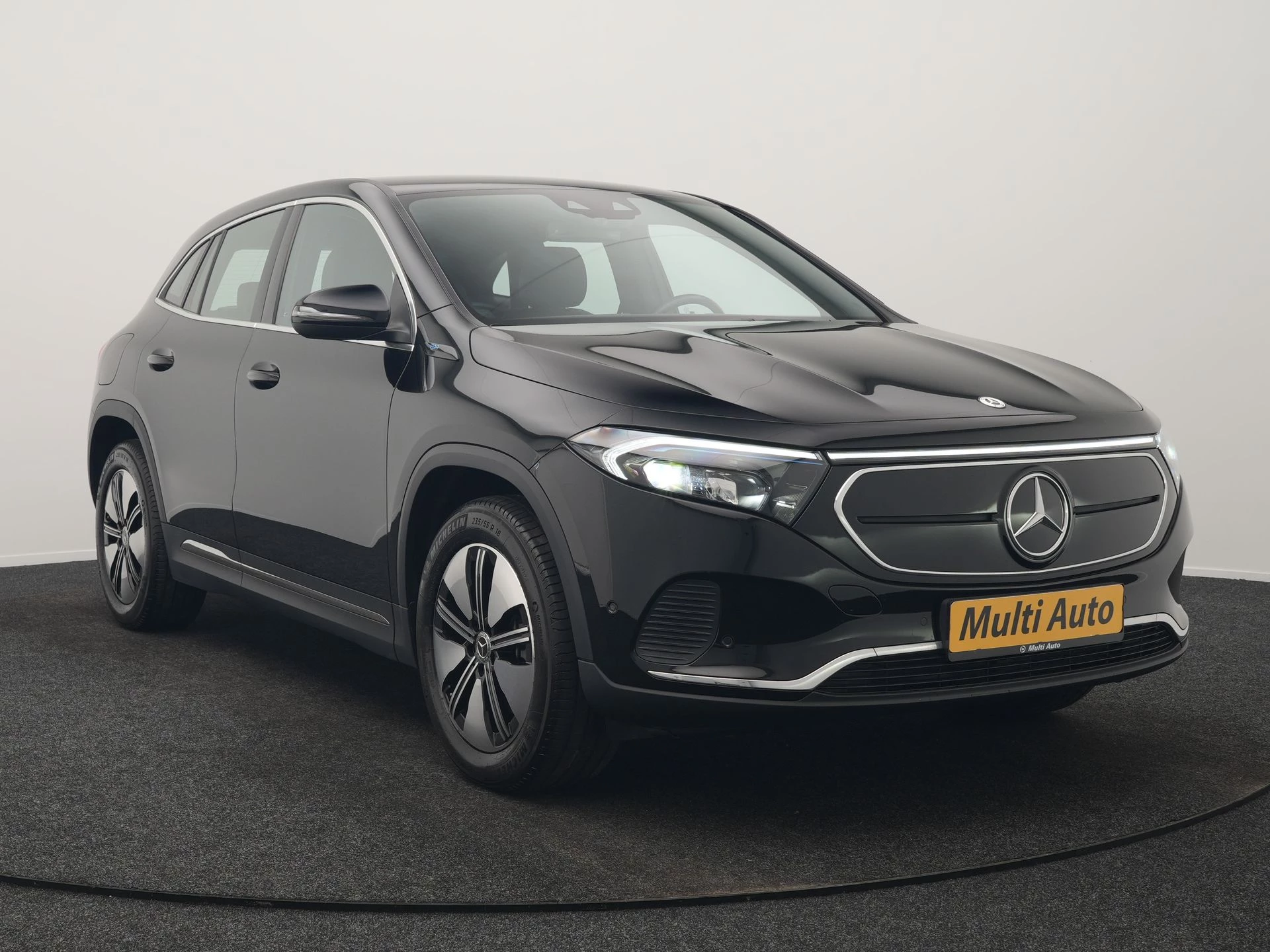 Hoofdafbeelding Mercedes-Benz EQA