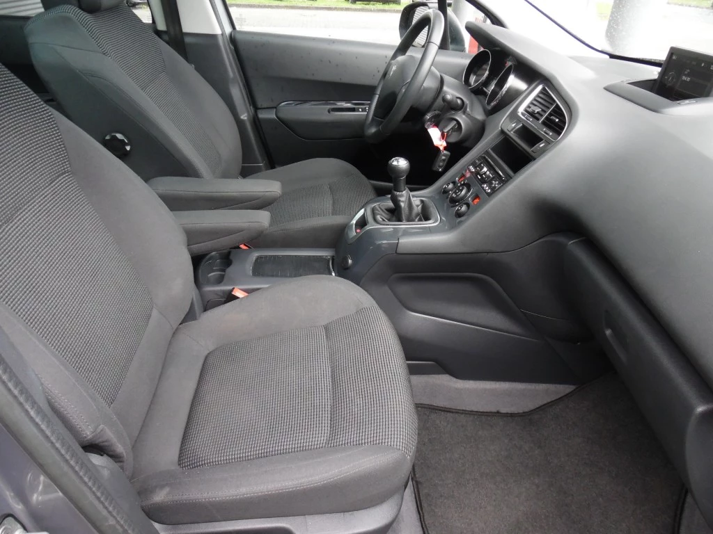 Hoofdafbeelding Peugeot 5008