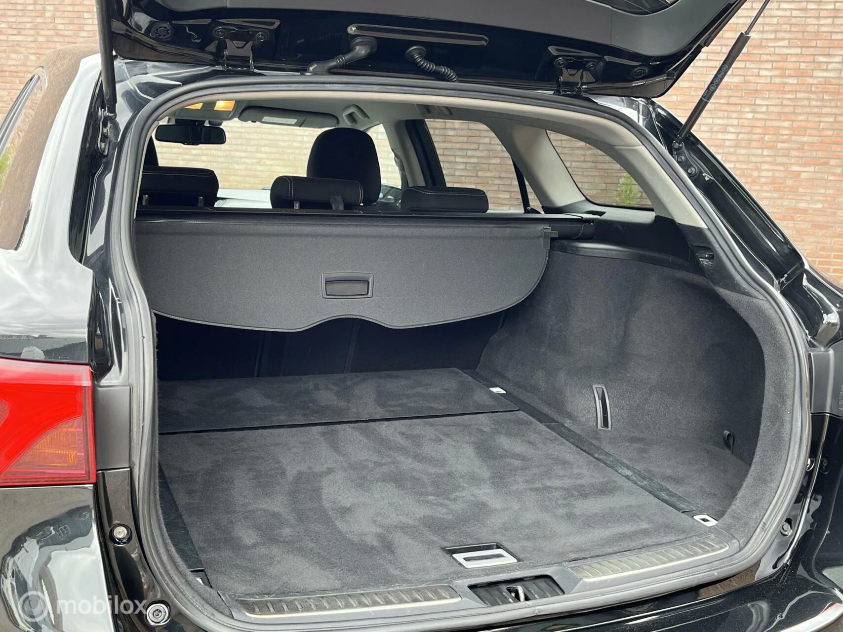 Hoofdafbeelding Toyota Avensis