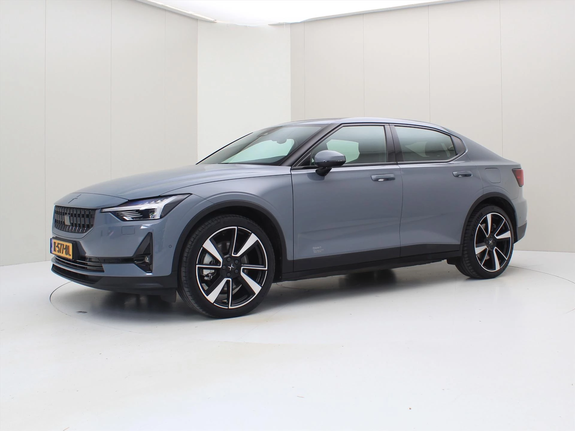 Hoofdafbeelding Polestar 2