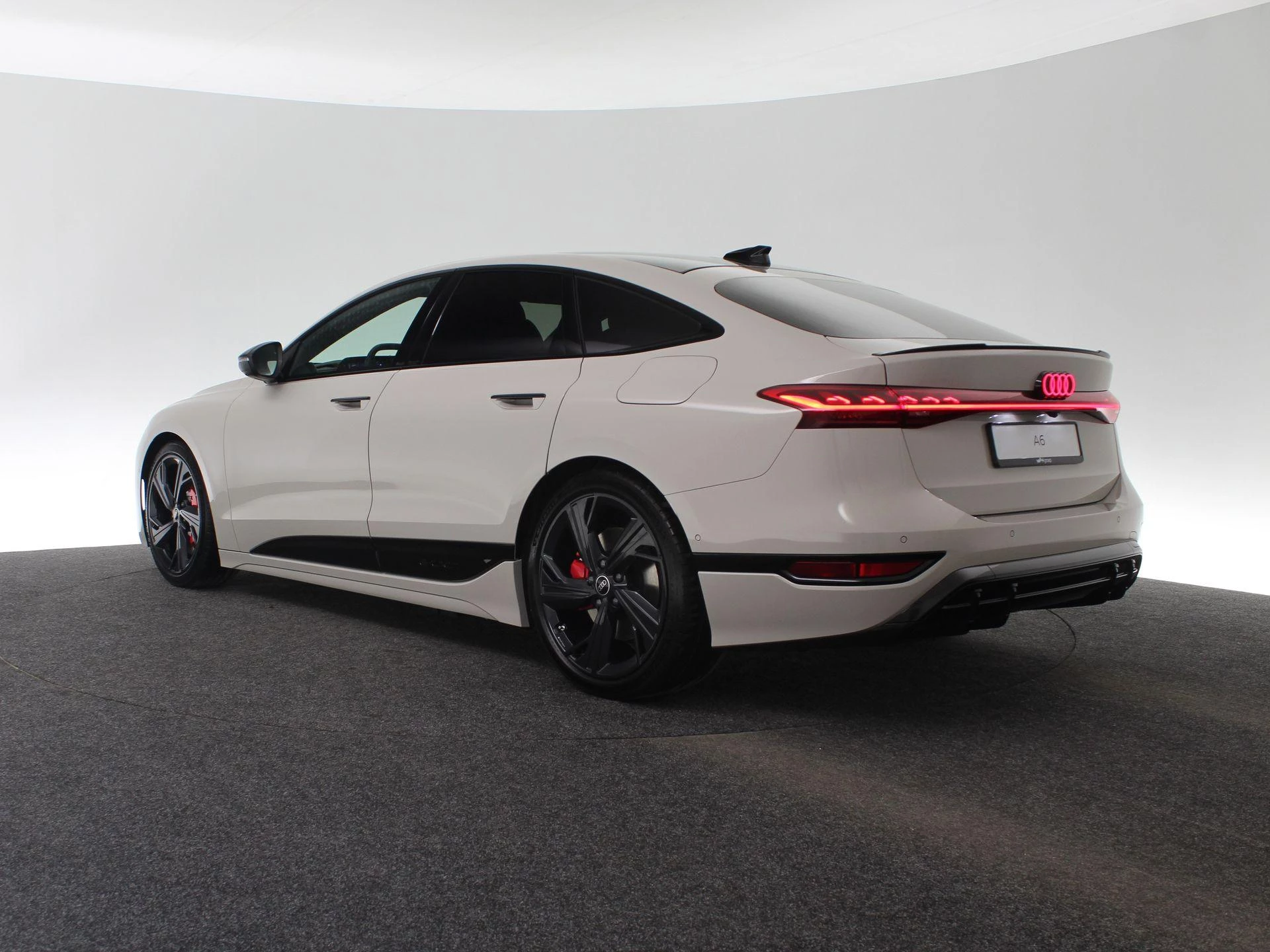Hoofdafbeelding Audi S6