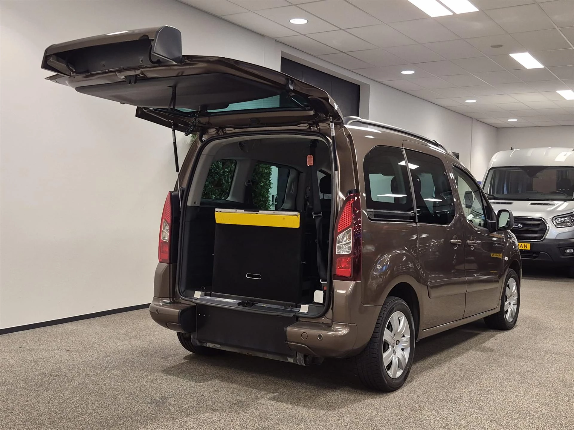 Hoofdafbeelding Peugeot Partner