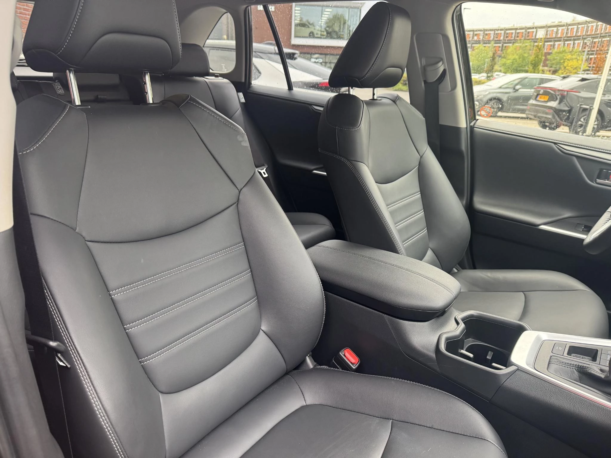 Hoofdafbeelding Toyota RAV4