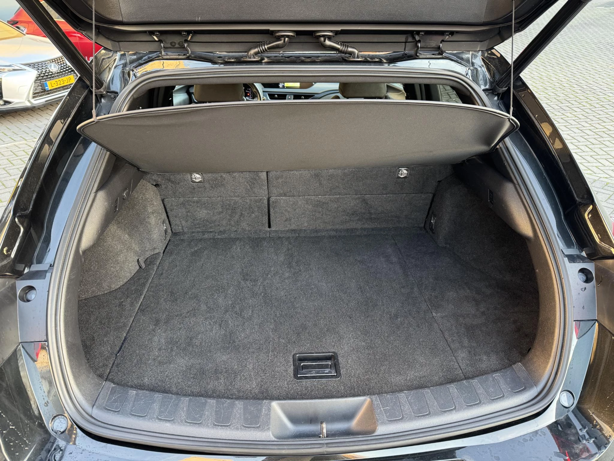 Hoofdafbeelding Lexus UX