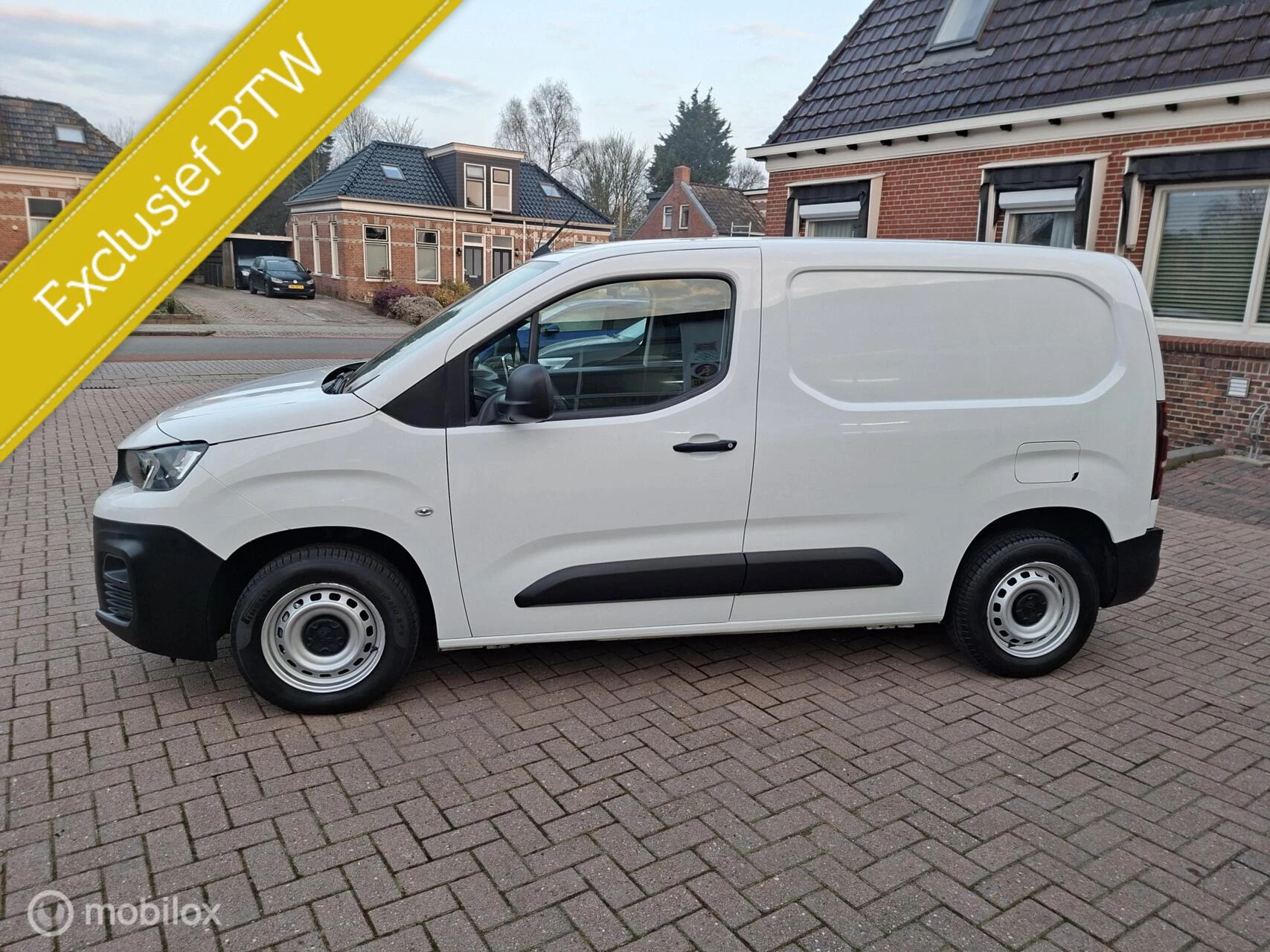 Hoofdafbeelding Peugeot Partner