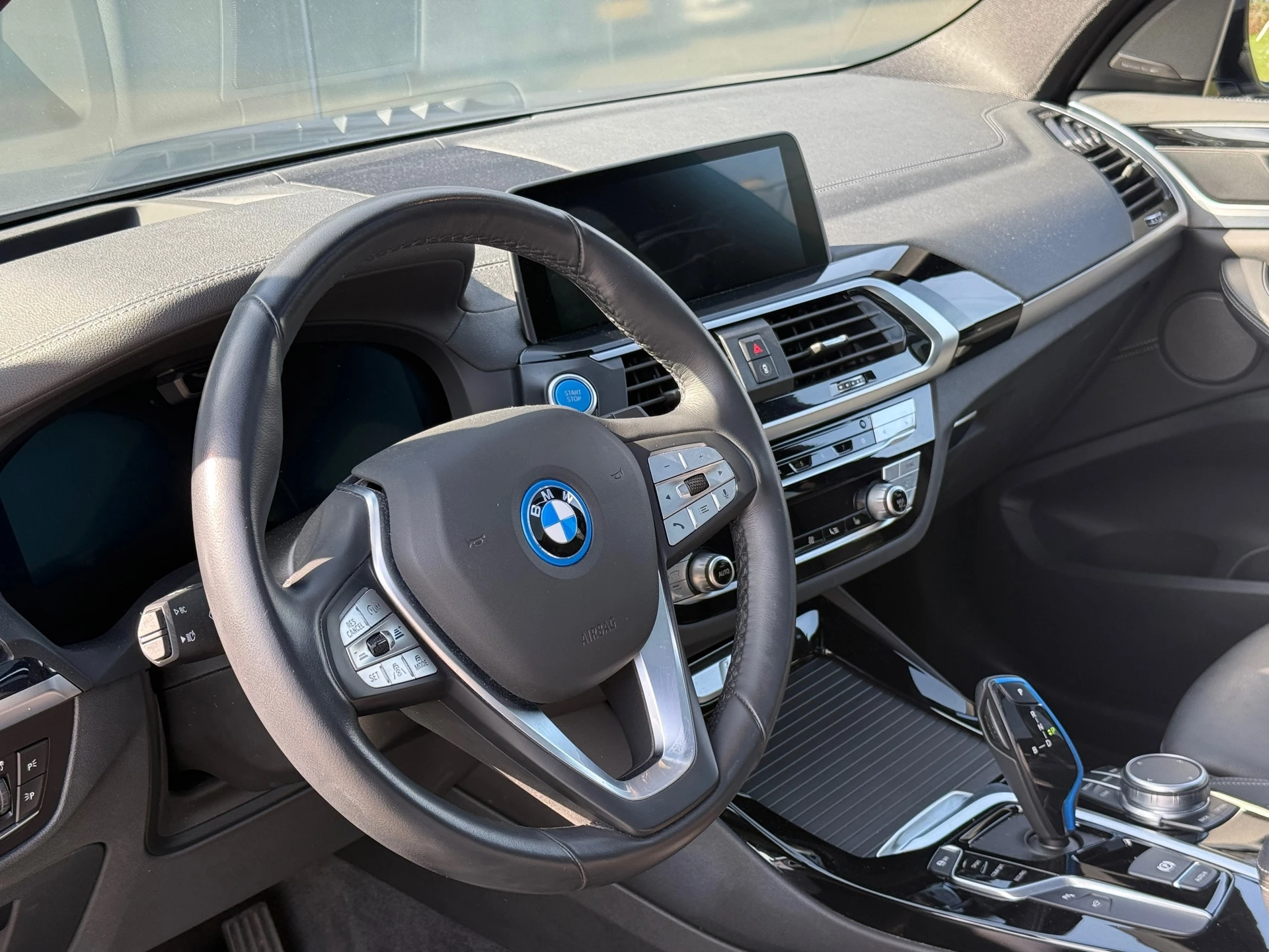 Hoofdafbeelding BMW iX3