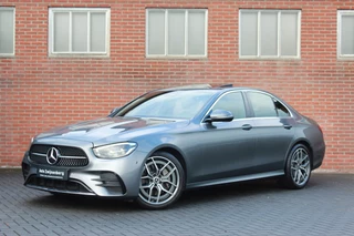 Hoofdafbeelding Mercedes-Benz E-Klasse Mercedes-Benz E-Klasse 220 d AMG Line | Schuifdak | Camera | Carplay |