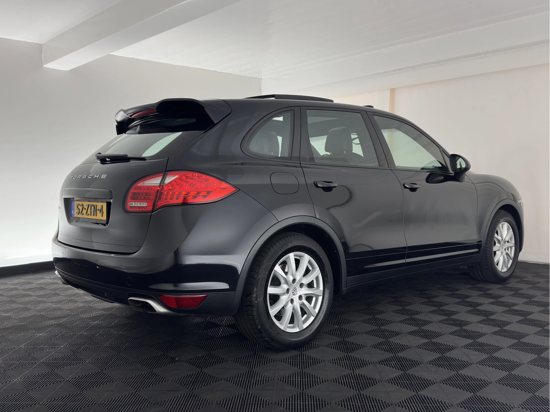 Hoofdafbeelding Porsche Cayenne