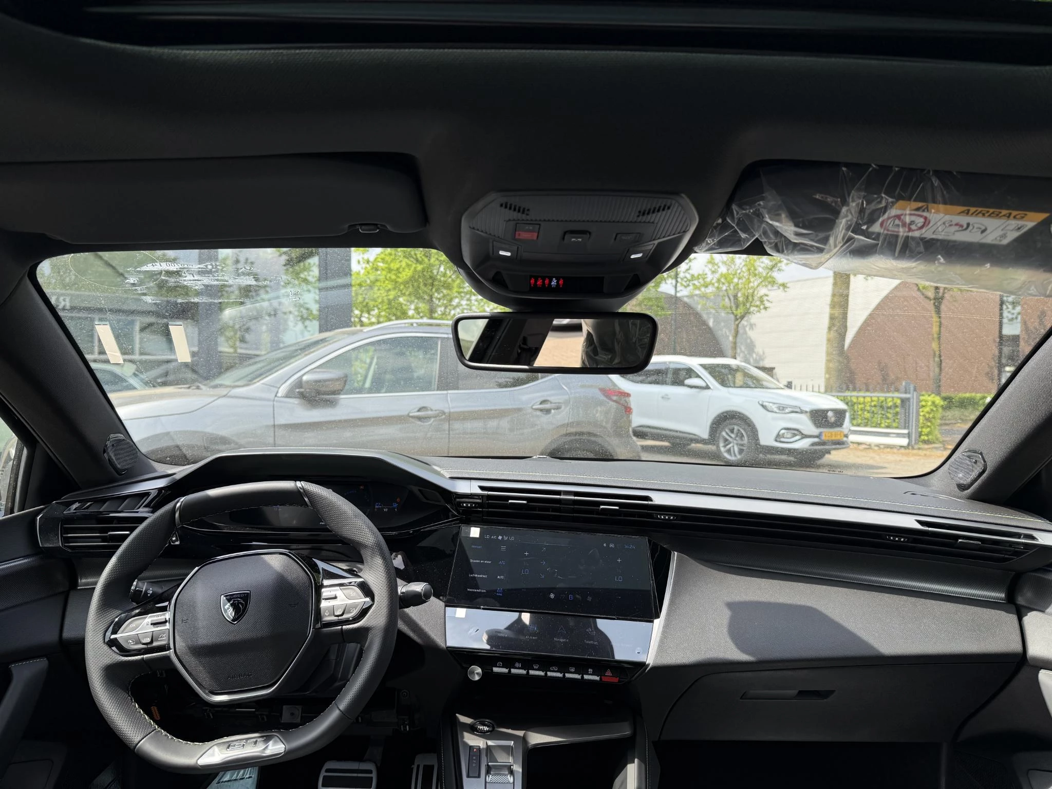 Hoofdafbeelding Peugeot 408