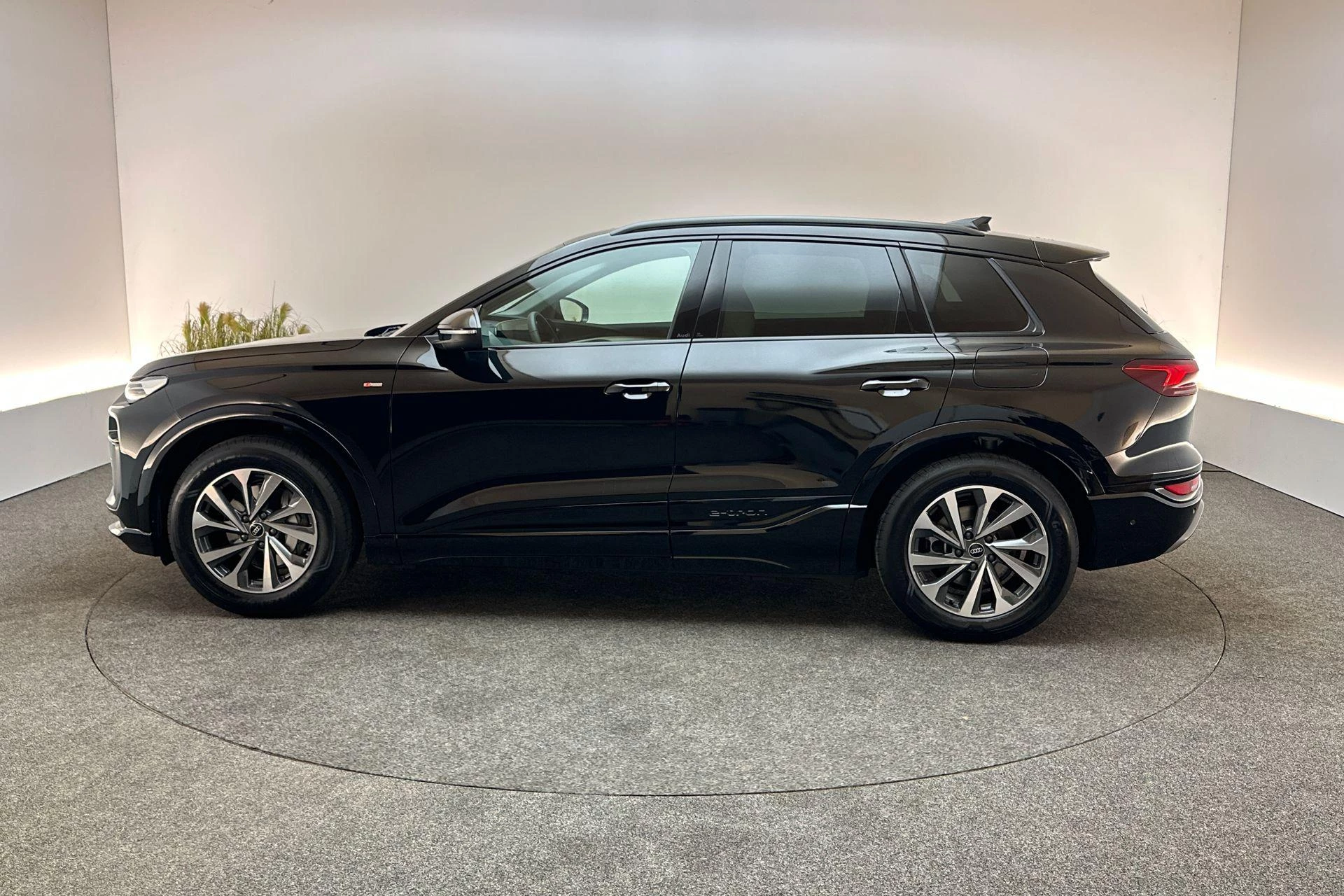 Hoofdafbeelding Audi Q6 e-tron