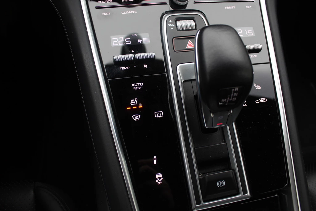 Hoofdafbeelding Porsche Panamera