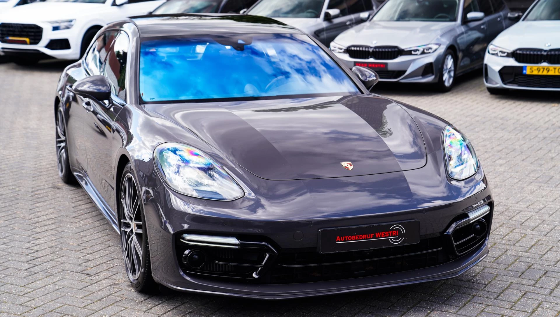 Hoofdafbeelding Porsche Panamera