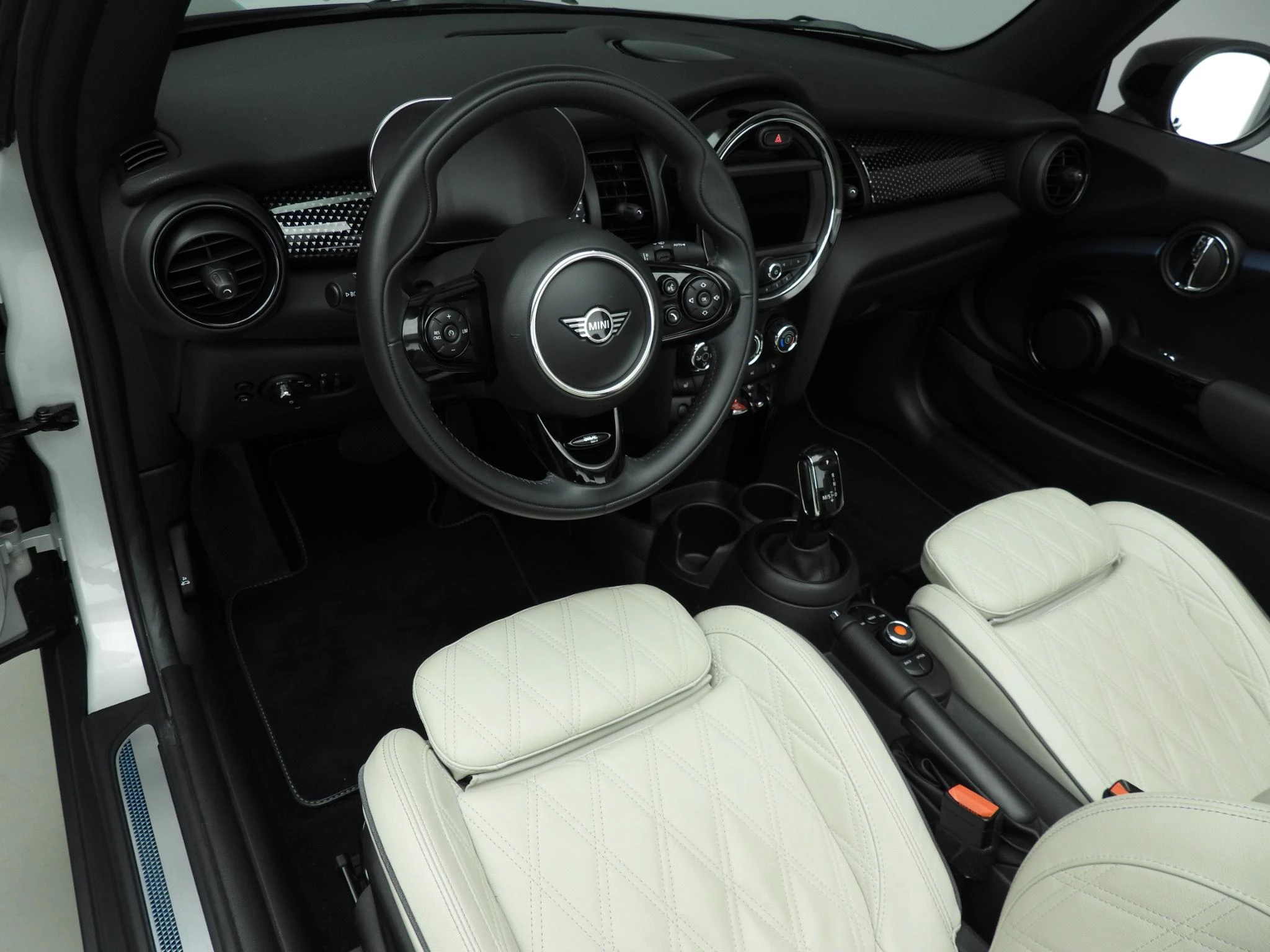 Hoofdafbeelding MINI Cooper Cabrio
