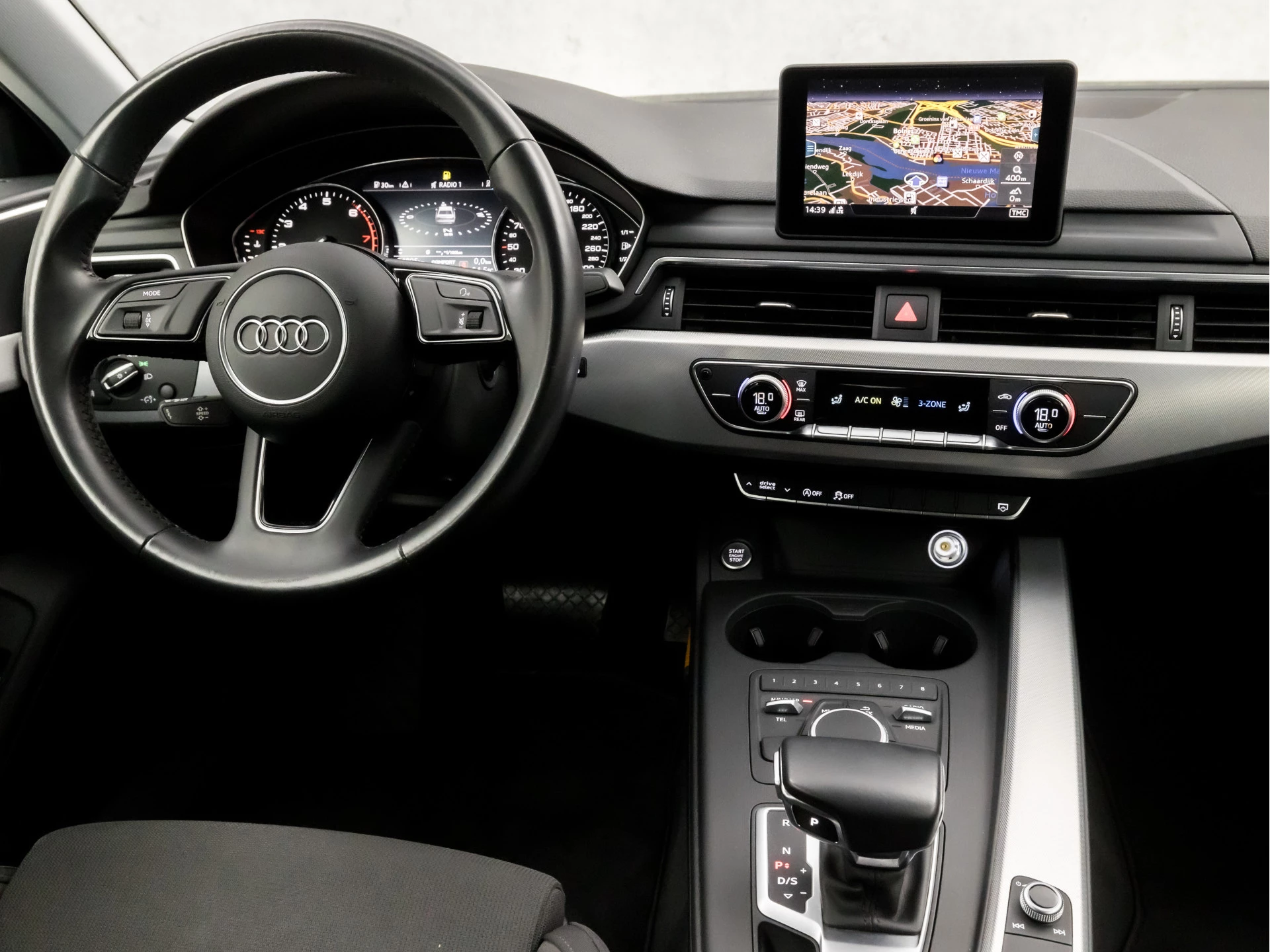Hoofdafbeelding Audi A4