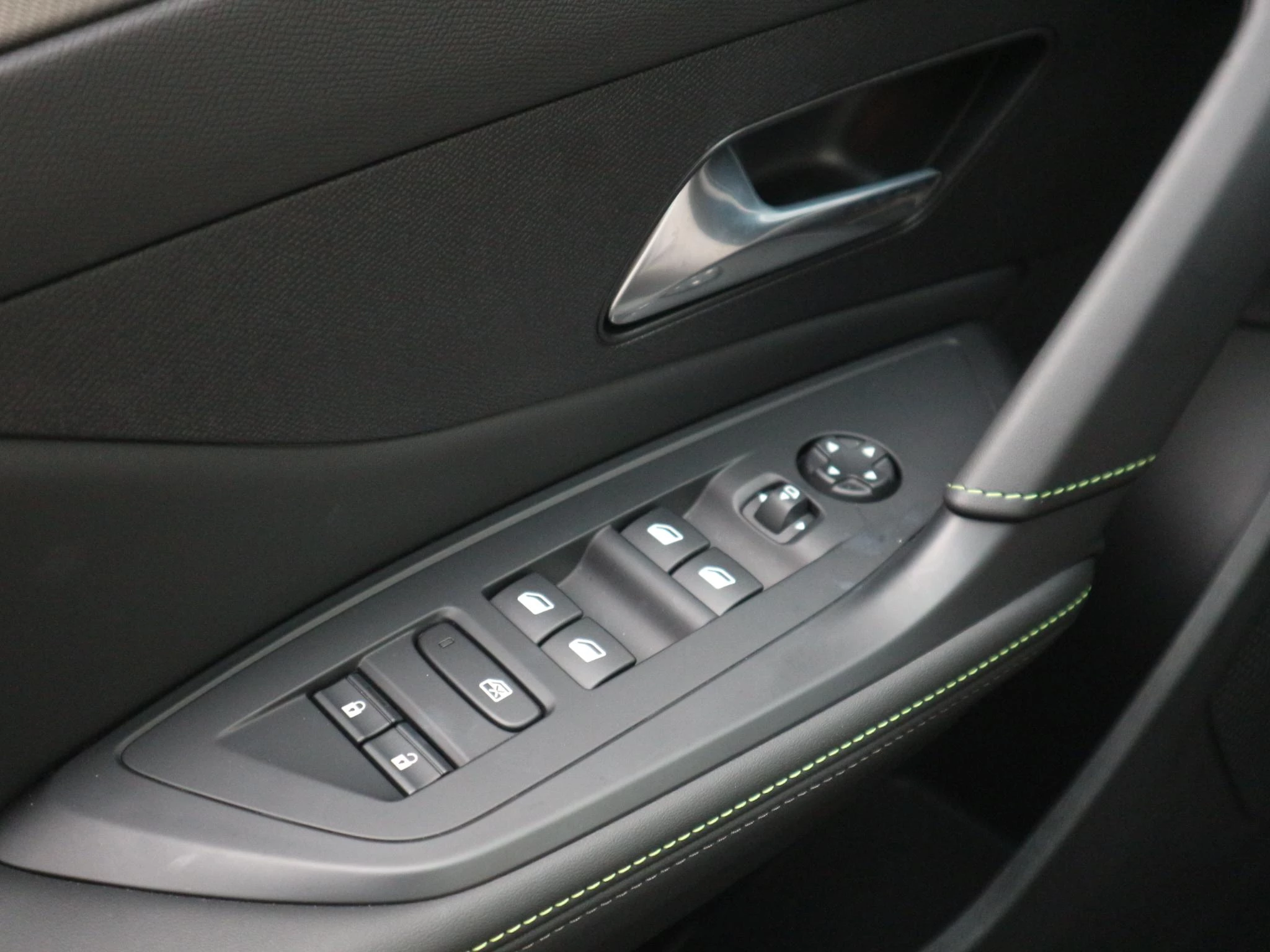 Hoofdafbeelding Peugeot 408