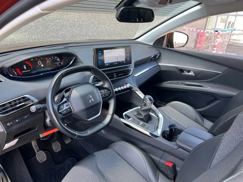 Hoofdafbeelding Peugeot 5008