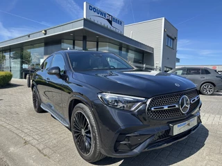 Mercedes-Benz GLC Coupé 400e 4MATIC AMG Premium Plus Night Pano-dak | Trekhaak | Carbon | Burmester | Luchtvering | Memory