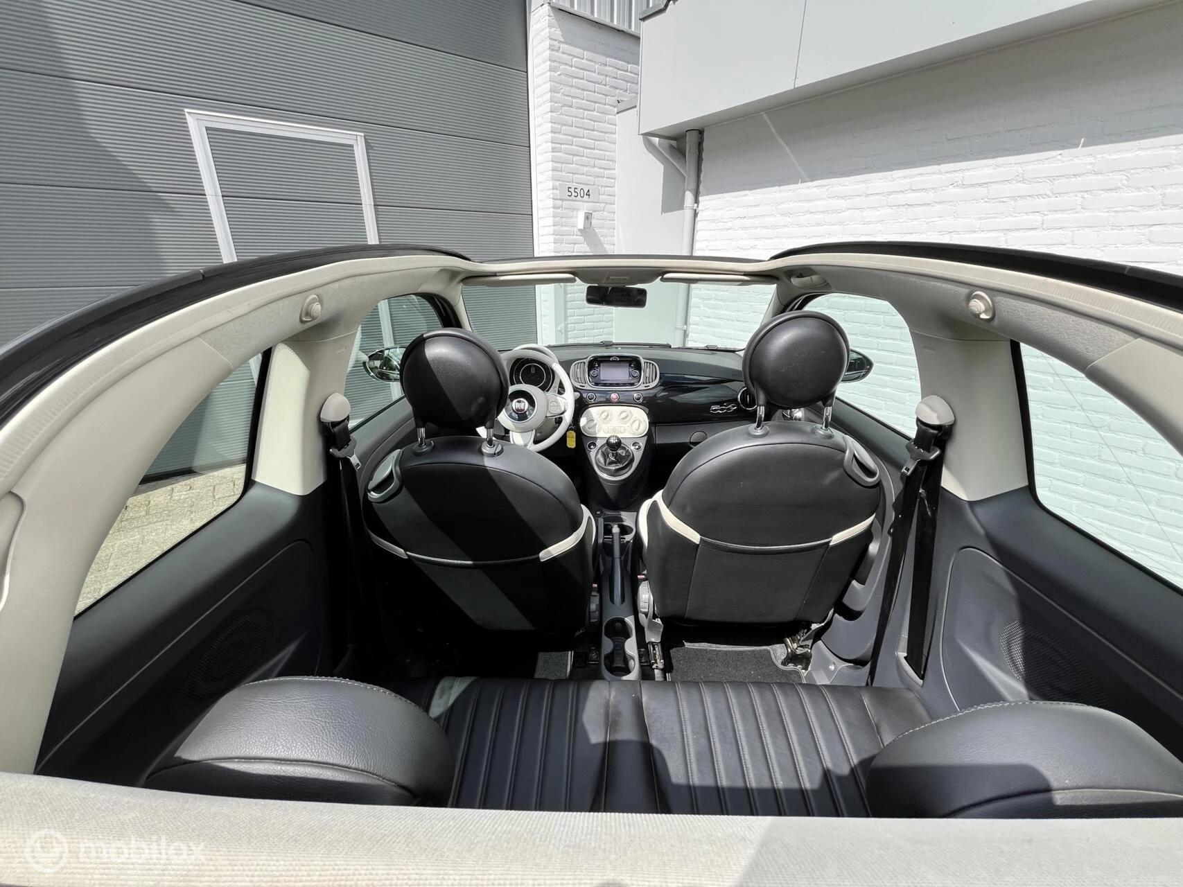 Hoofdafbeelding Fiat cabrio