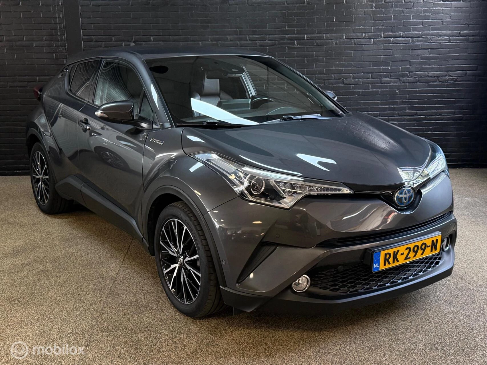 Hoofdafbeelding Toyota C-HR
