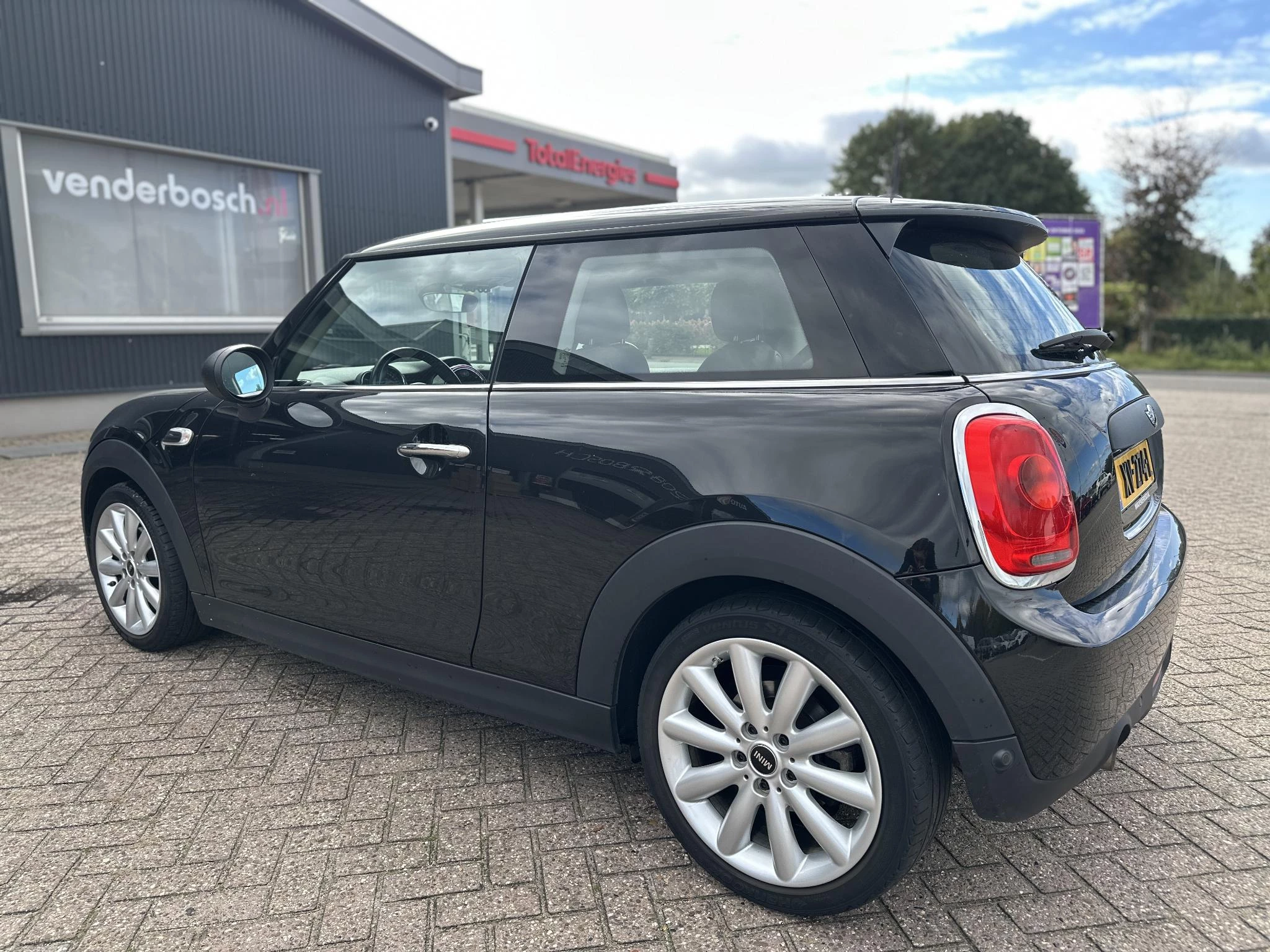 Hoofdafbeelding MINI One