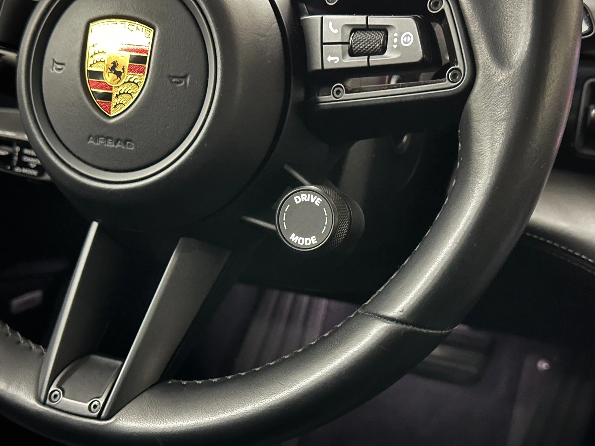 Hoofdafbeelding Porsche Taycan