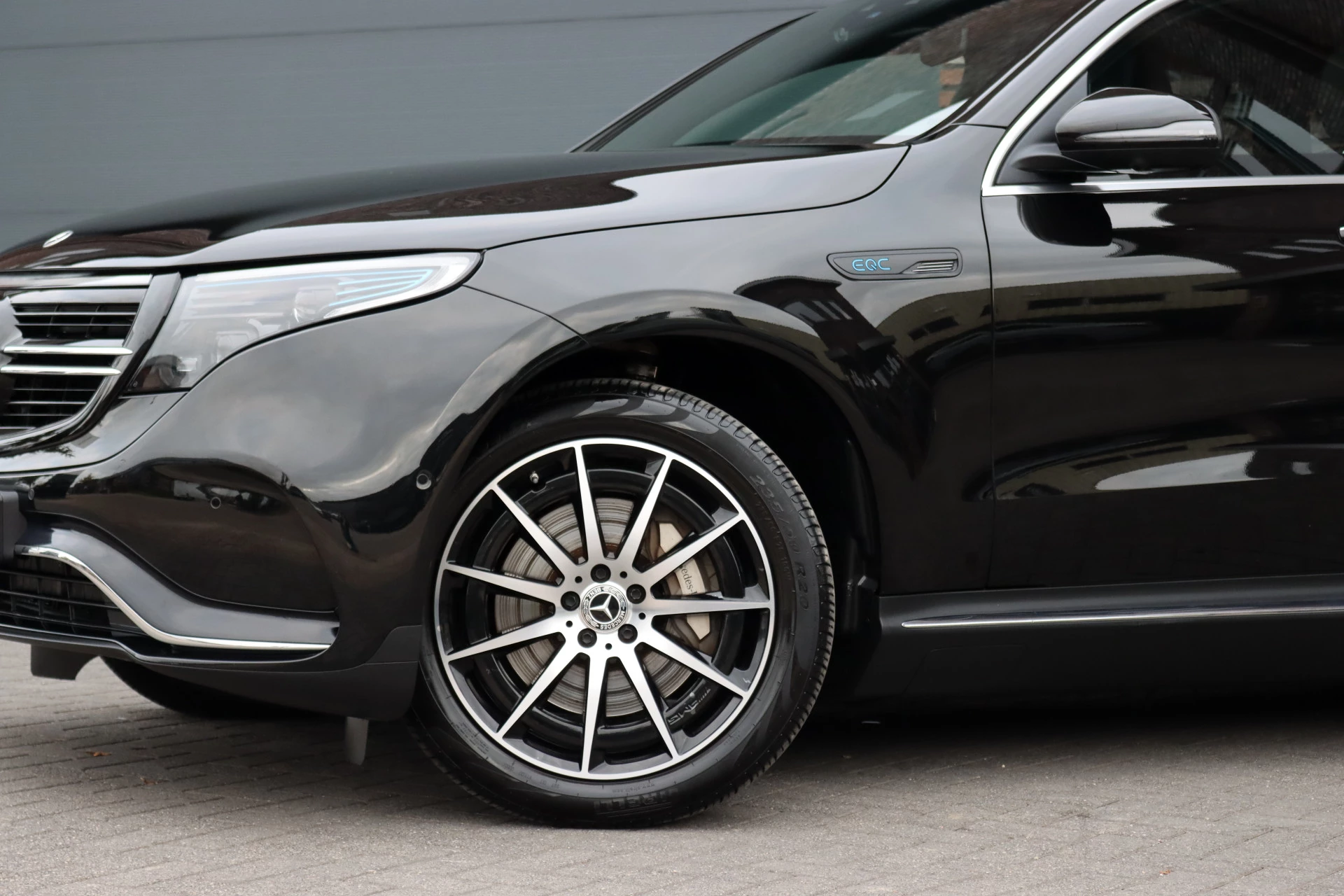 Hoofdafbeelding Mercedes-Benz EQC