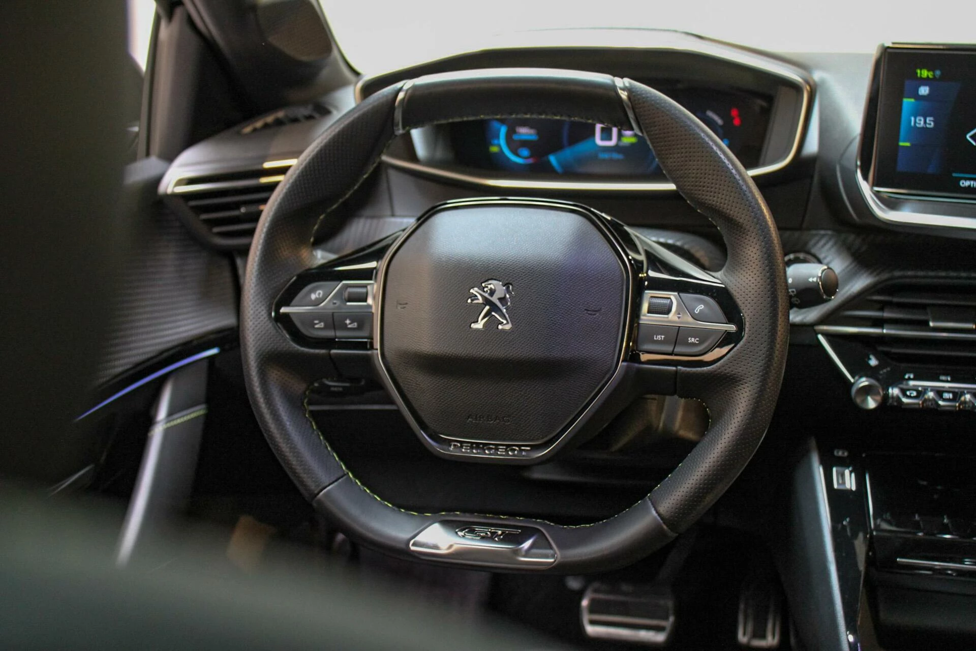 Hoofdafbeelding Peugeot e-208