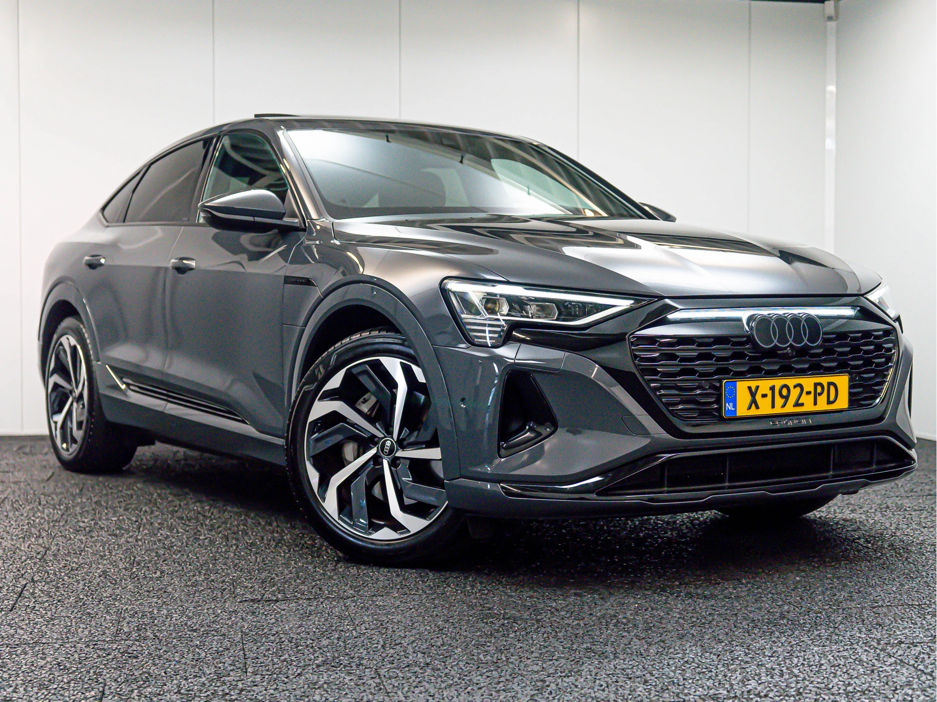 Hoofdafbeelding Audi Q8 Sportback e-tron
