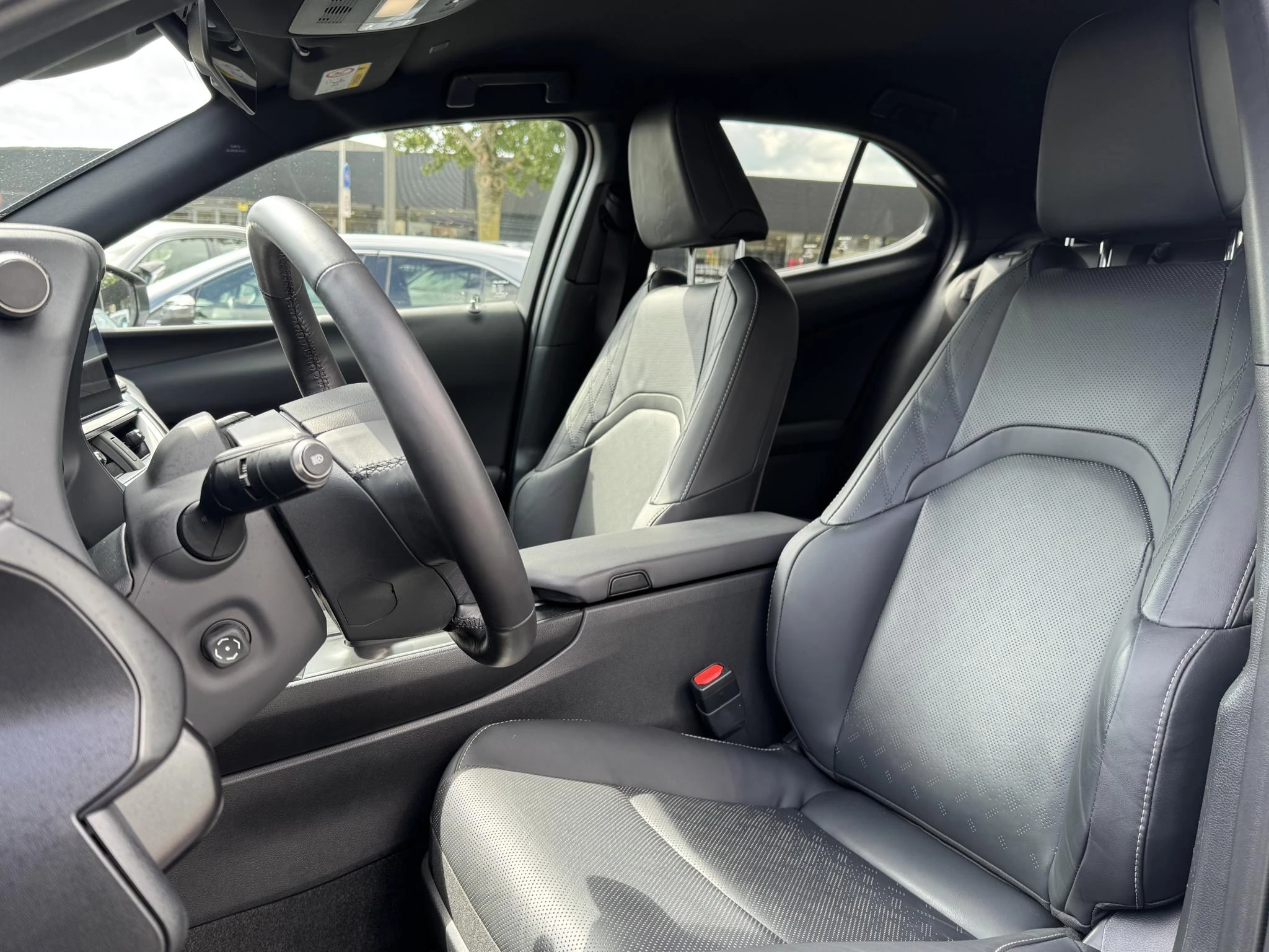 Hoofdafbeelding Lexus UX